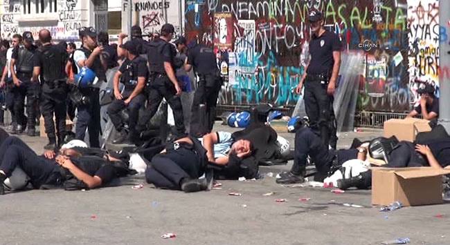 Polisler, şahısların (amirlerin) keyfi çalıştırma şekillerine göre değil,

Sınırları kanunlarla belirlenmiş bir şekilde çalışmak istiyor.
#EGMGenelgeyeUymadı