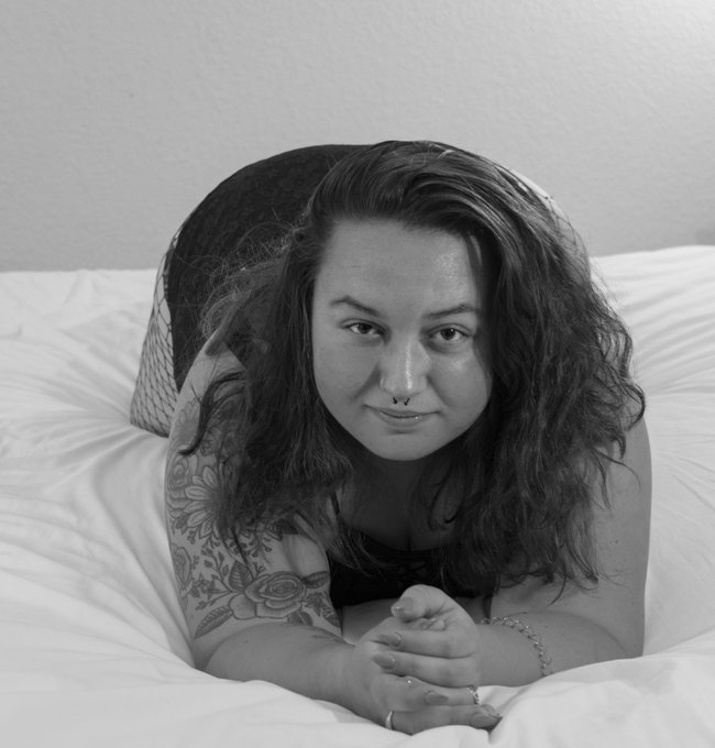 Remember your fist time @AudreyNaeliah? Just wait til your 3rd 😈😈😈 https://t.co/7EibuxAuIl<a class="tags" target="_blank" title="On Twitter" href="/?out=eyJ0eXAiOiJKV1QiLCJhbGciOiJIUzUxMiJ9.eyJpYXQiOjE3MjQ5MjM5NTIsImlzcyI6InR3cG9ybnN0YXJzLmNvbSIsIm5iZiI6MTcyNDkyMzk1MiwiZXhwIjoxNzU2NDU5OTUyLCJyZWRpcmVjdF91cmwiOiJodHRwczovL3R3aXR0ZXIuY29tL0F1ZHJleU5hZWxpYWgifQ.dihy-8uy-5vT-d-816kCt7iOKvuTkeC1I1xx570utoI76We8TLjCH0ssMgUFqY7t8bsgAA0BnYZhBoTtGk4BEw">@AudreyNaeliah</a><a href="/tag/cleavage"class="tags"><span>#cleavage</span></a><a href="/tag/prettyfeet"class="tags"><span>#prettyfeet</span></a><a href="/tag/pawg"class="tags"><span>#pawg</span></a><a href="/tag/wrinkledsoles"class="tags"><span>#wrinkledsoles</span></a>