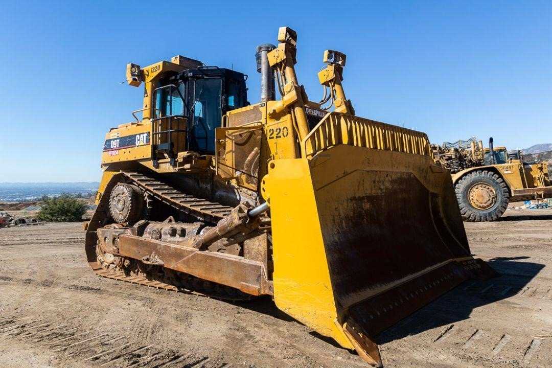 rockanddirt's tweet photo. ππ§ Looking for a dozer? Check out this 2011 CATERPILLAR D9T and more at https://t.co/vomvw12JWt π
#Dozers #HeavyEquipment #RockandDirt https://t.co/bAb40Hklqs
