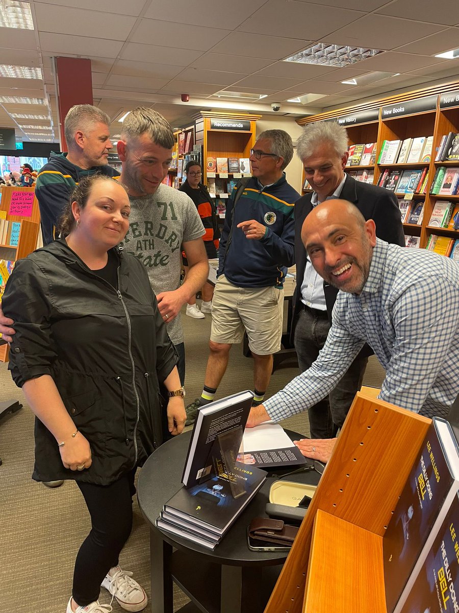 LeeW_Sport's tweet photo. Feels like this photo captures the spirit of my book signing today.

Holly, Liam, Neil, Chris and CEO of @projectispubli1 @cdevartavan.
 
Thanks to the lovely staff at @wstones_horsham, and all who came, supported, bought and chatted. 
Bookstores are such a vital part of towns 🙏🏼 https://t.co/259FNcKw6T