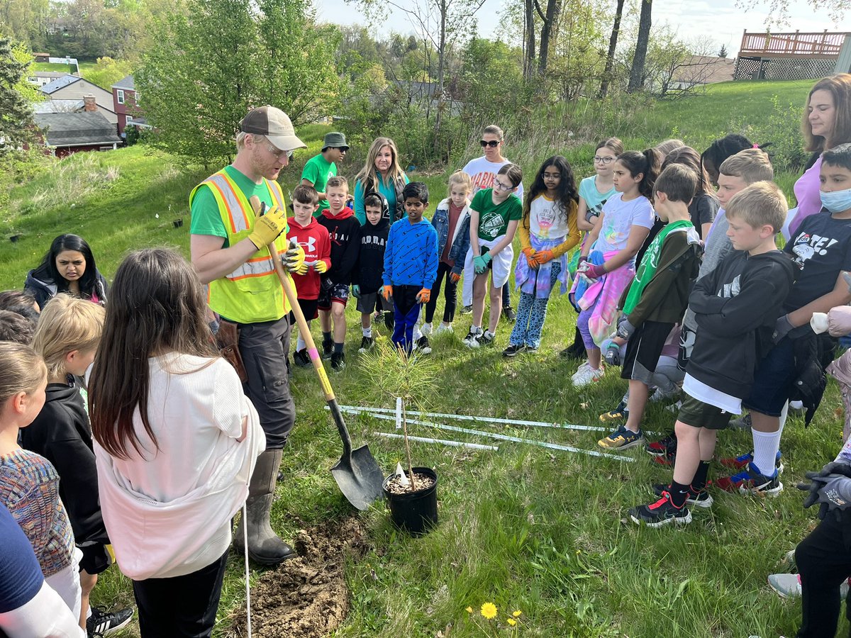 Angela Johnson tweet media