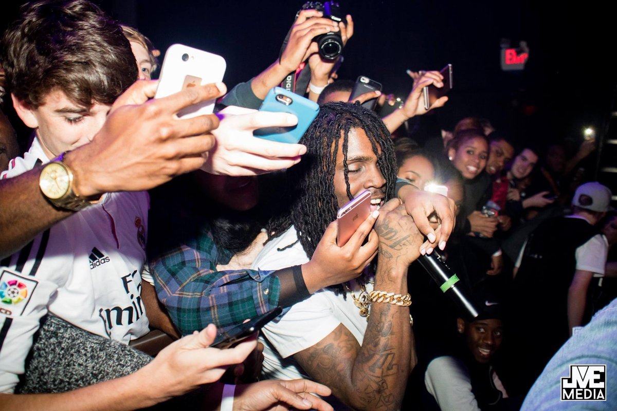 jvemedia's tweet photo. 6 years ago I took pictures of @ChiefKeef, kinda forgot about this https://t.co/VueguNsfPQ