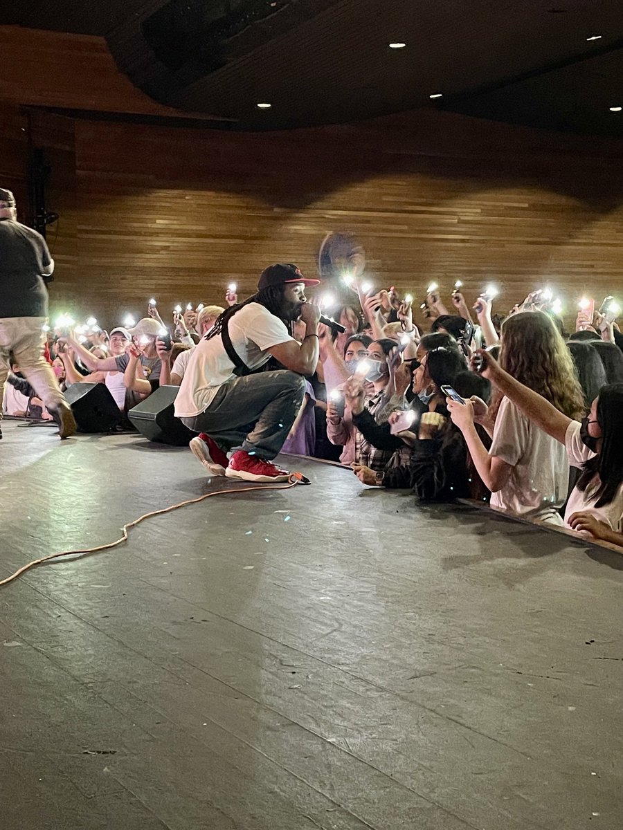 Kristi Layman tweet media