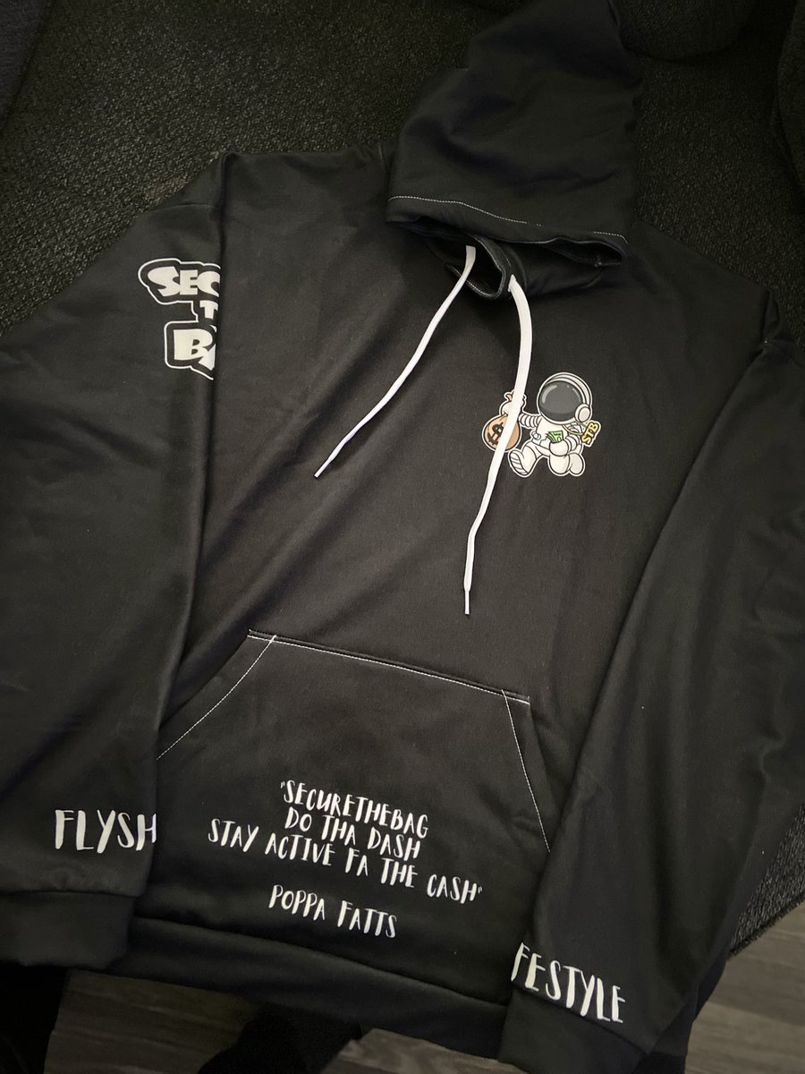 STB_THEBRAND's tweet photo. All black and white STB Rich Astronaut SWEATER 💵💶💴💷💰👨🏾‍🚀 LINC IN BIO https://t.co/11zcFS7u2f