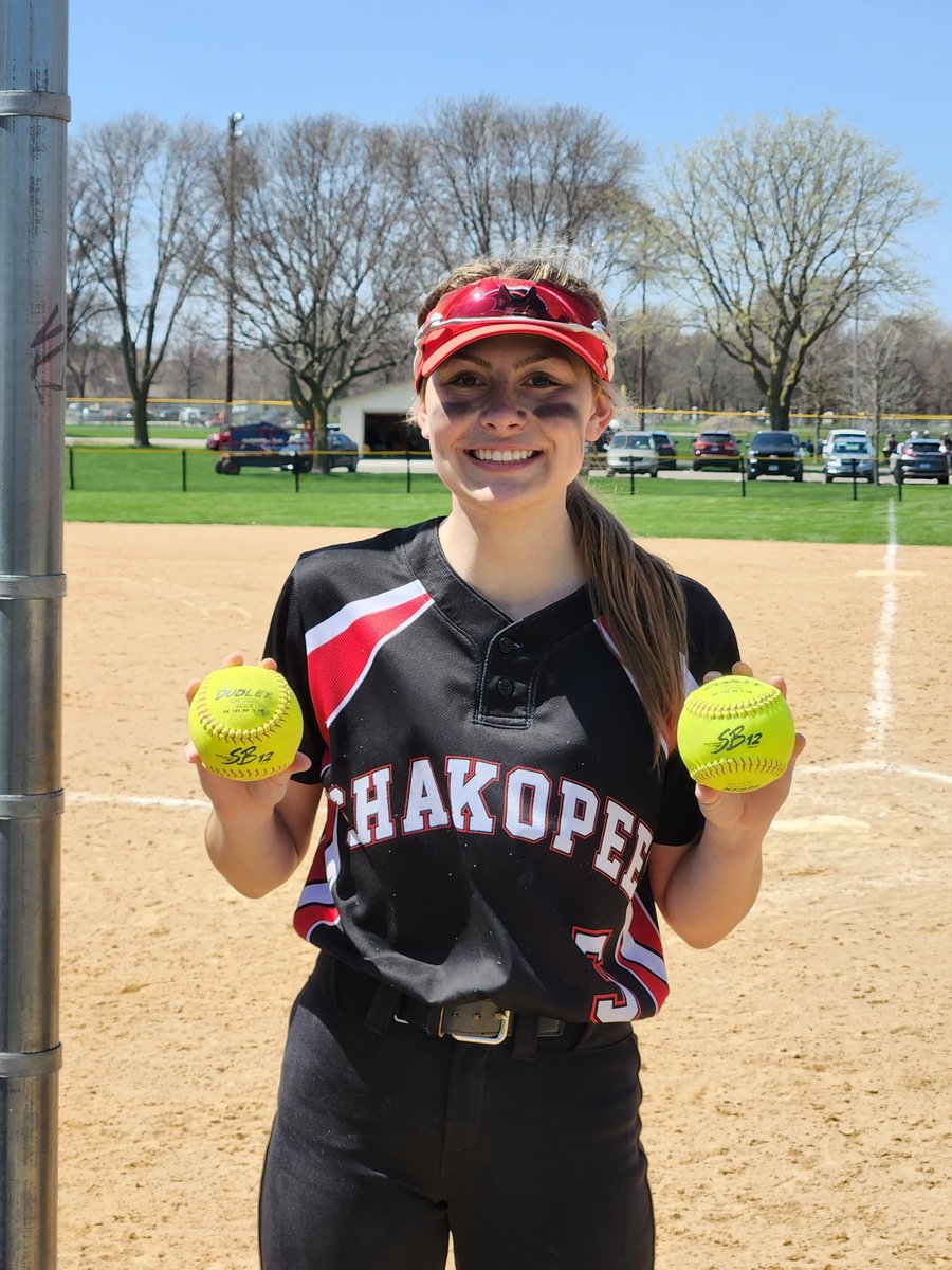 kevinsduncan's tweet image. 💣 #2 right center and 💣#3 oppo taco (right field) for the season, both two run shots.