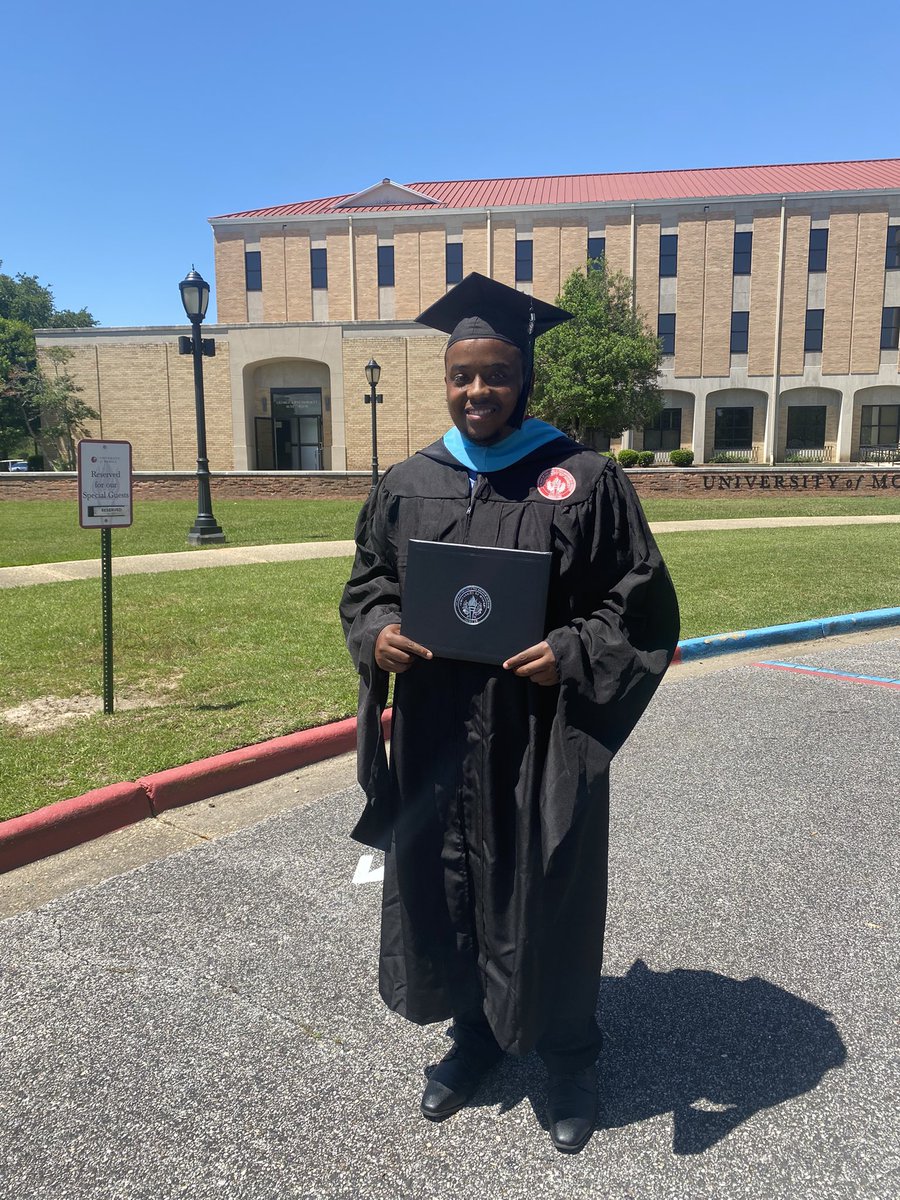 MobileWBB's tweet photo. Congratulations to our 2022 graduates! Kelsey Pinera and Graduate Assisstant, LaRomeo McKee! We thank you and will miss you both tremendously ! Continue to shine your lights🌟 https://t.co/u0lZeujBeg