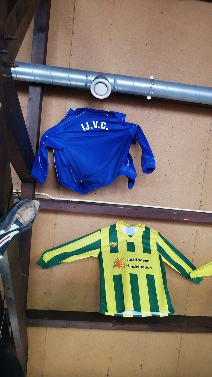 IJVCawaydays's tweet photo. Hier hing iets van jullie @vvHeerenveenZA1 ? Willen jullie dat ook terug of...? #hatsa https://t.co/Z2xsyZ2S52