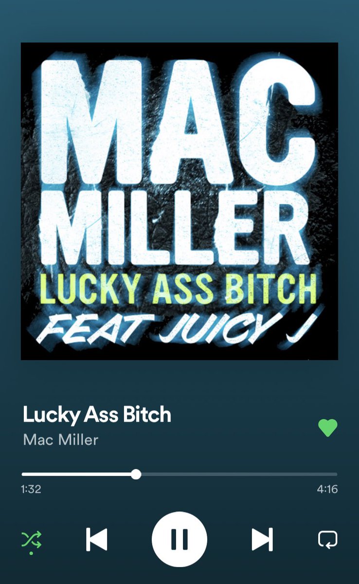 bigboybuxx's tweet photo. ran so jack harlow could barely tip-toe https://t.co/5Z6XWrTWjF