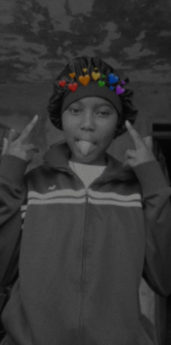 QÜËËŇË-BËŘLÏŇË LA STUPIDE (@berlinequeene) on Twitter photo 