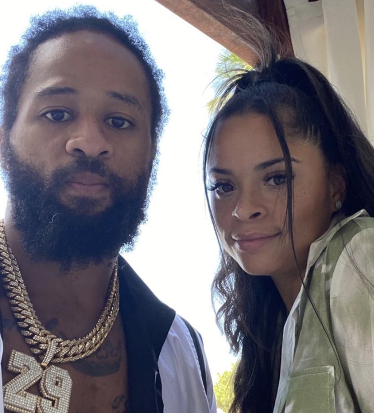 BSO's tweet photo. Details on Ex-NFL Player Earl Thomas Planning to Poison His Ex-Wife and His Children and Implying He Hopes Someone Messes With Her Brakes So She and the Kids Drive Off a Cliff With Her New Man; Thomas is Currently on The Run (Video-Police Reports) https://t.co/baO6nd1sAL https://t.co/3iQwDtb3gi