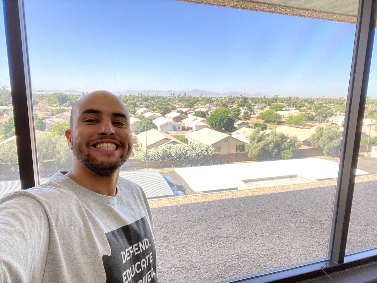 CAIRAZ's tweet photo. Nothing better than a great view of the mountains while helping people apply for asylum! Your attorney is at #IRCPhoenix with @PlanPhoenix hosting another Afghan Asylum Clinic. Thank you so much to our generous donors who fund #CAIRAZ Click the link in our bio to become one! https://t.co/bZYuphYzBT