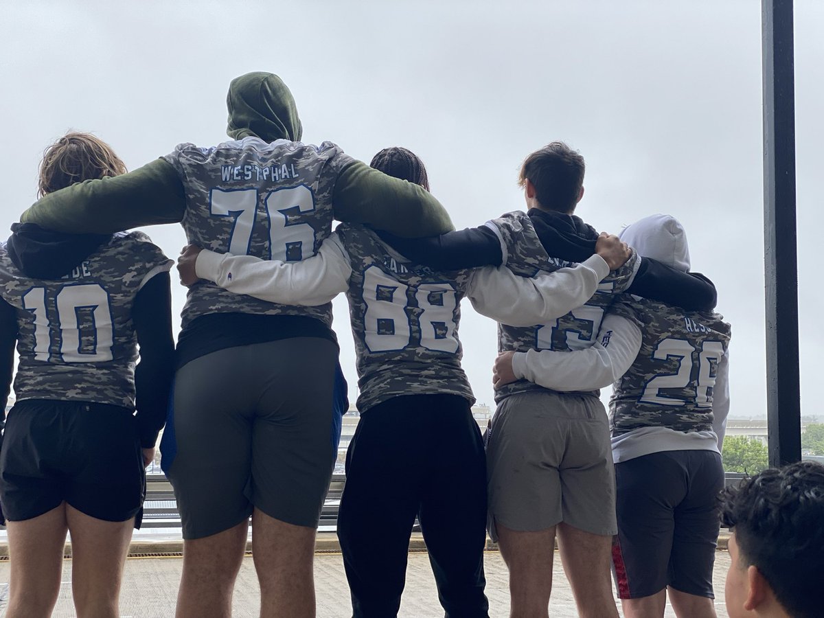 Matthew_Hess26's tweet photo. Had a great time with my teammates supporting our veterans! 🇺🇸@CoachWheels1 @TuskyFootball https://t.co/f5a21mHI9s