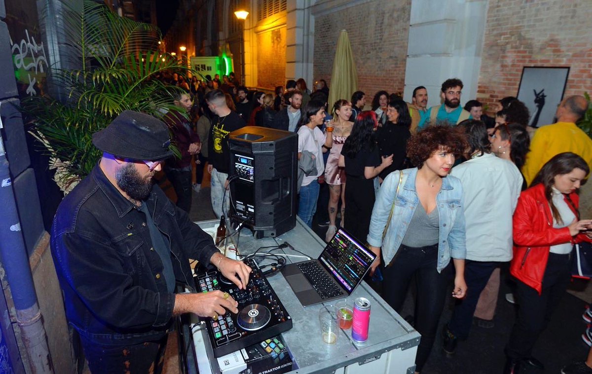 Exitazo de “Espacio 4” en su cuarta noche de celebración organizado por el <a href="/AytoMurcia/">Ayuntamiento de Murcia</a>.

Gracias a las diseñadoras <a href="/LasculpaSS/">Las culpaSS</a> por sumarse a esta iniciativa y así ayudarnos a seguir fomentando el arte murciano emergente, la sostenibilidad y la economía circular.