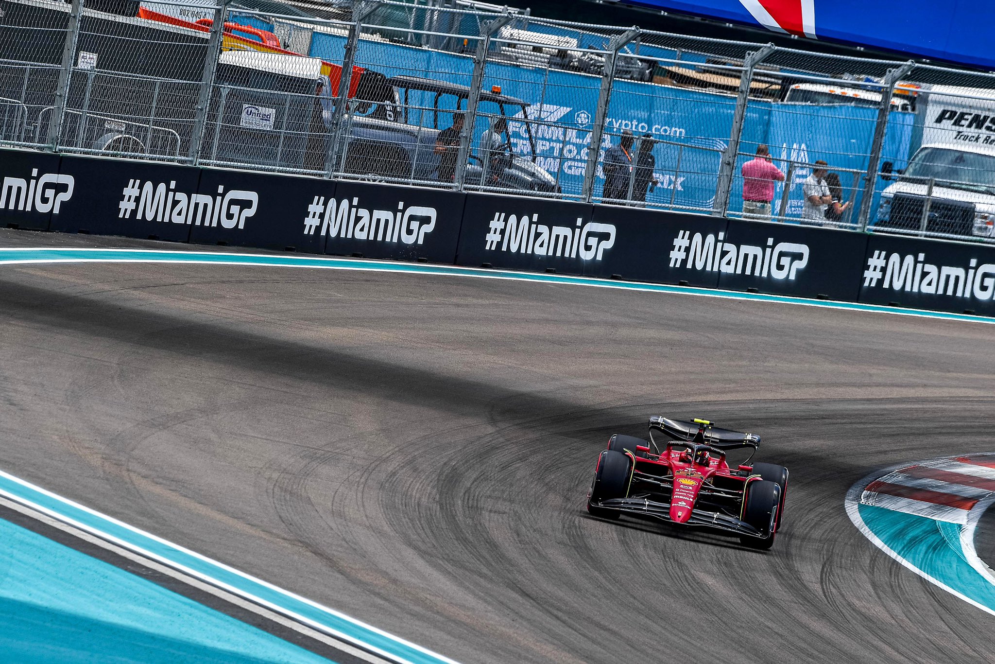 Гран при австралии 2005. Формула-1 расписание. Болид формулы 1 феррари 2023. Формула 1 2024 результаты. Reno f1 2022.