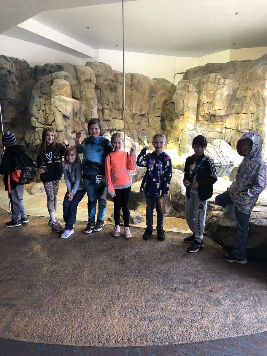 OConnorSoconnor's tweet photo. What a great day at the zoo! https://t.co/ke5tWneg3l