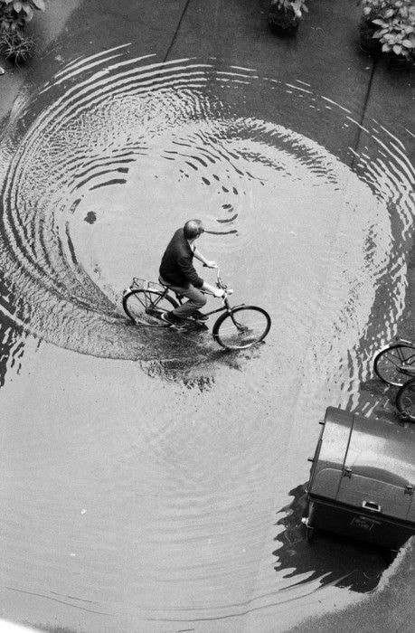 literlandweb1's tweet photo. "Tener o no un final feliz depende de dónde decidas detener la historia".
Orson Welles https://t.co/RtXHq6iWLw