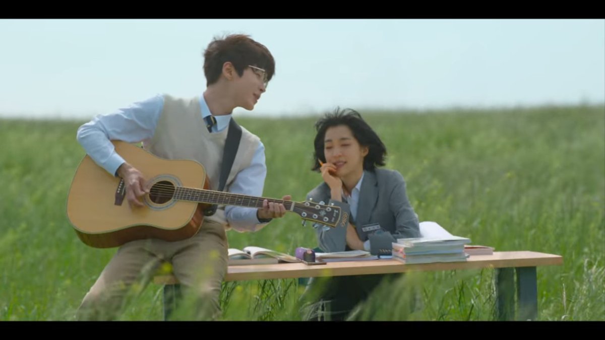 cloudramas's tweet photo. #TheSoundofMagic ✅
deserves a standing ovation. talking about how the young adults who still lost in determining their dreams, but also focusing on the adult who was still adapting with the adulthood. the songs, the lyrics touched my heart and the cinematography are really great https://t.co/xhGMvebHIg
