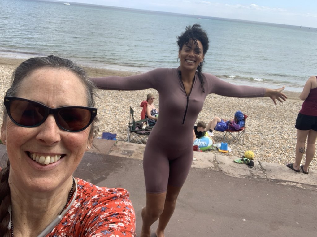 shascreenplay's tweet photo. Beach day in #weymouth beautiful location for a Saturday afternoon #blueisgoodforyou #mylife #myhome https://t.co/TkrSOepxl5