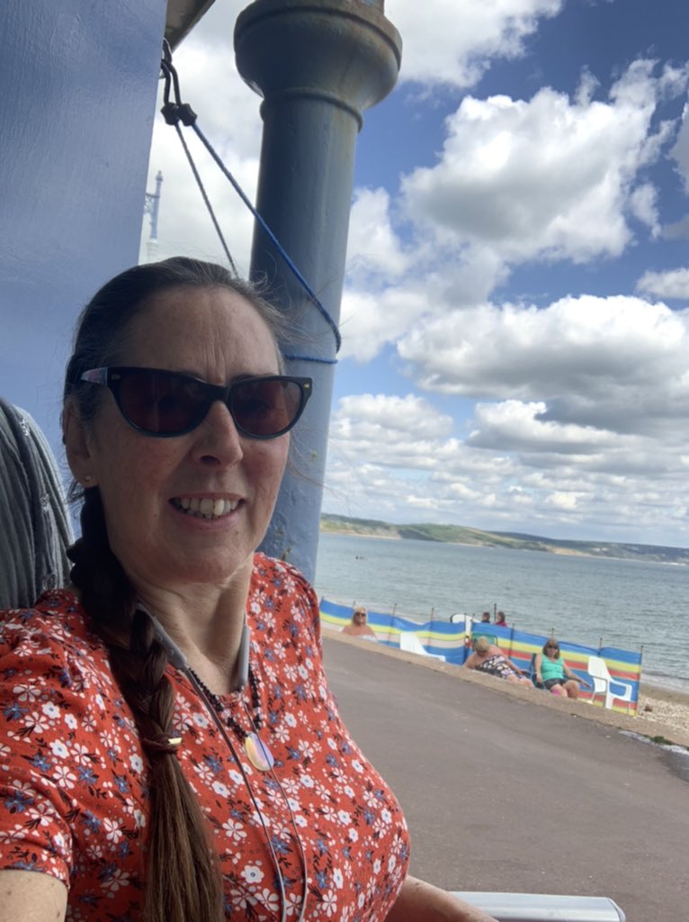 shascreenplay's tweet photo. Beach day in #weymouth beautiful location for a Saturday afternoon #blueisgoodforyou #mylife #myhome https://t.co/TkrSOepxl5