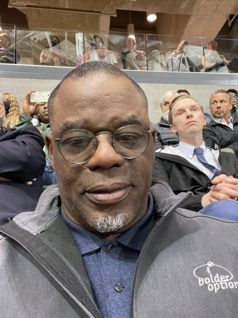BBH_640's tweet photo. Waiting on my daughter to walk across the stage!  Congratulations young lady! 
#brucebholmesforGaSenate #fightwithme #brucebholmes #AmberHeardlsALiar #bruce_b_Holmes_for_ga #HenryCountyGA #DekalbCountyGA #StonecrestGA #DecaturGA #LithoniaGA https://t.co/LdfrhHYqIy