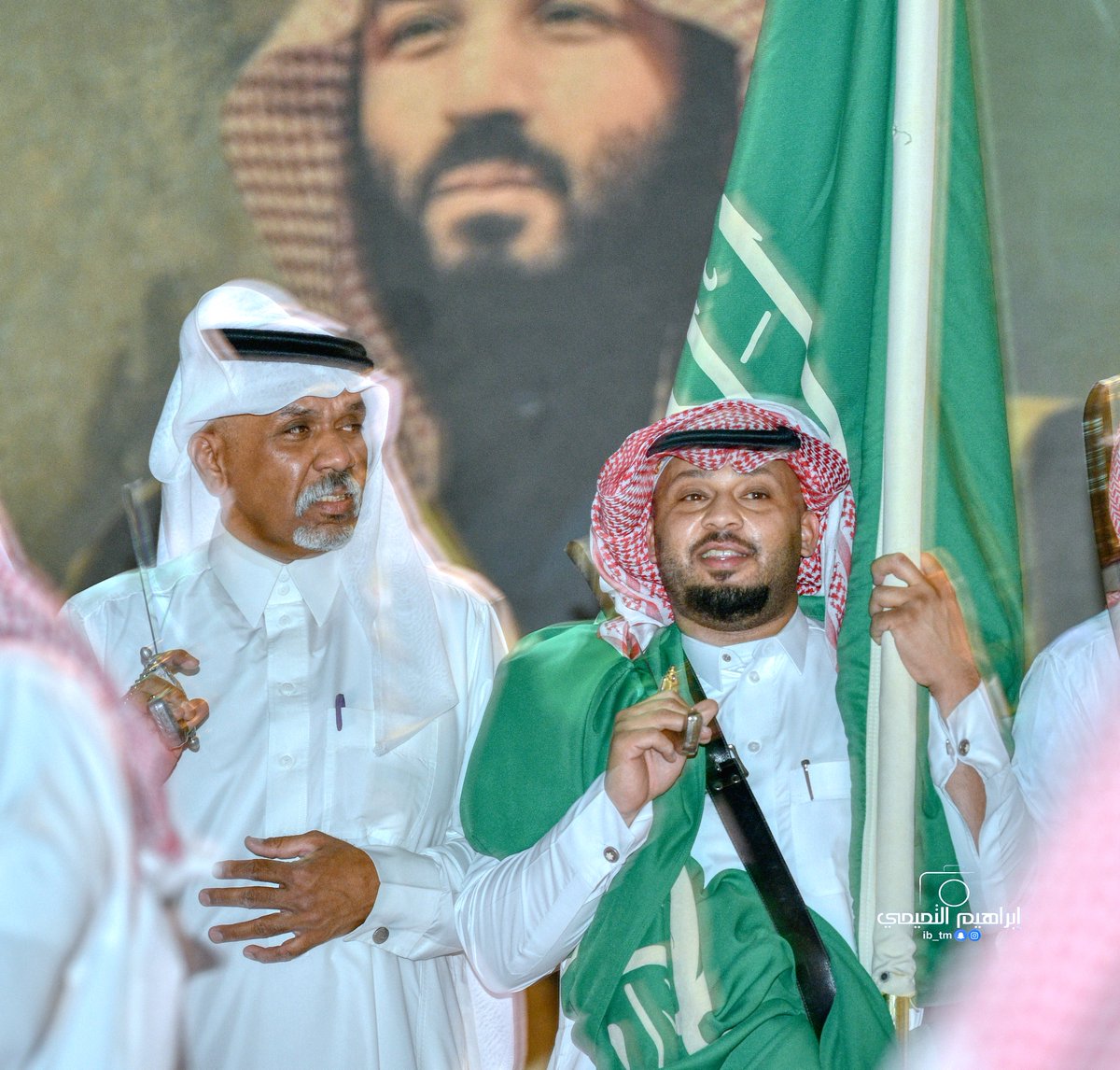storyLens1's tweet photo. من صور احتفال أهالي بلدة #اليمامة بـ #الخرج بعيد الفطر المبارك 1443هـ  بحضور رئيس مركز اليمامة الأستاذ سلامة بن إبراهيم السلامة بساحة المركز الاجتماعي والحضاري . https://t.co/f4OVbu5gtC