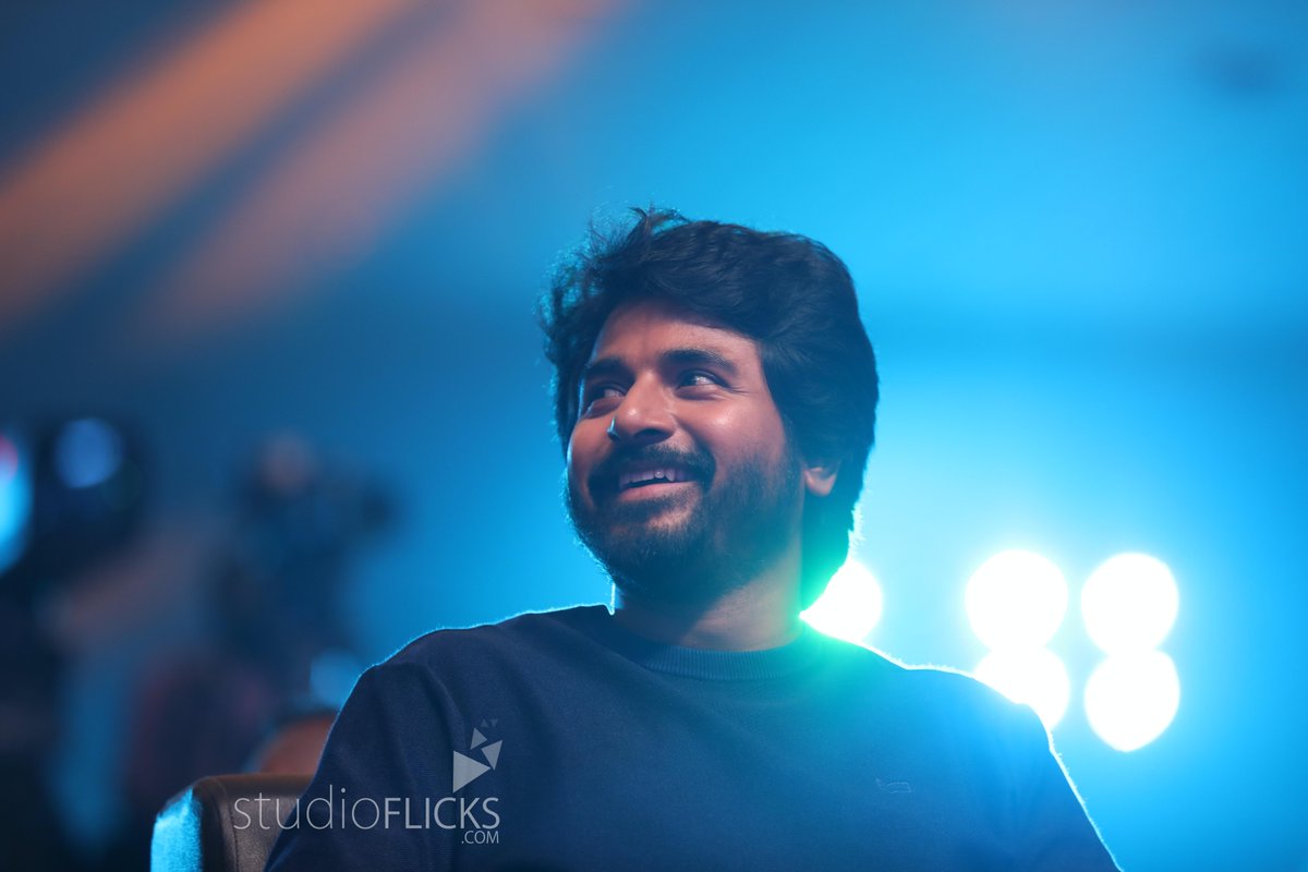 StudioFlicks's tweet photo. .@Siva_Kartikeyan at #DONPreReleaseEvent
More pix: https://t.co/Ce5HZkYCXm
#StudioFlicks #SFExclusive https://t.co/UnlCFEa6EE