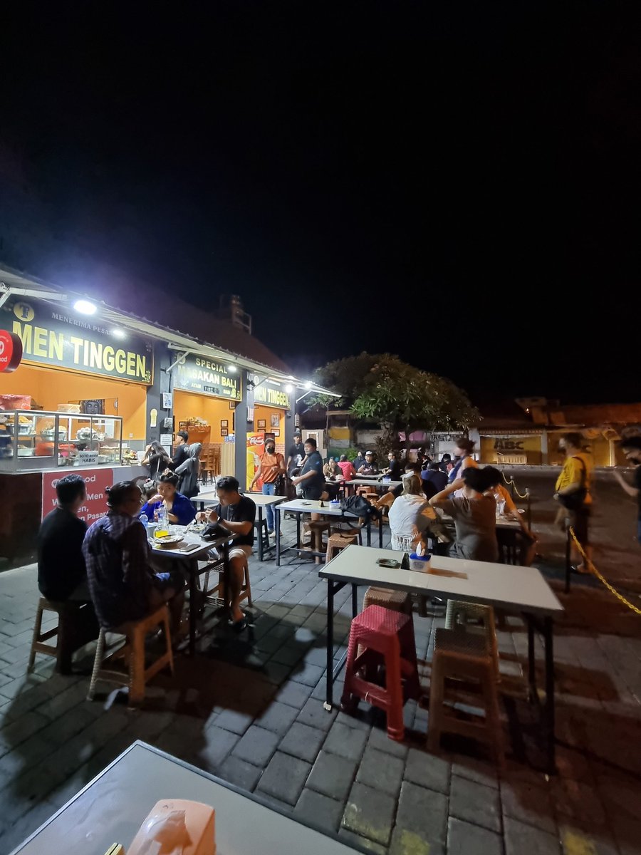 williamnigel_'s tweet photo. Dinner disini bareng @Aureliatrixi @tsalonicpinkan @GavrielKv @edokrishnanda @michaelh_k2 @korewakkorekore @BLESSIUSSEPTIAN @k_timotius @JeremyTulus https://t.co/uTgiJPwhFy