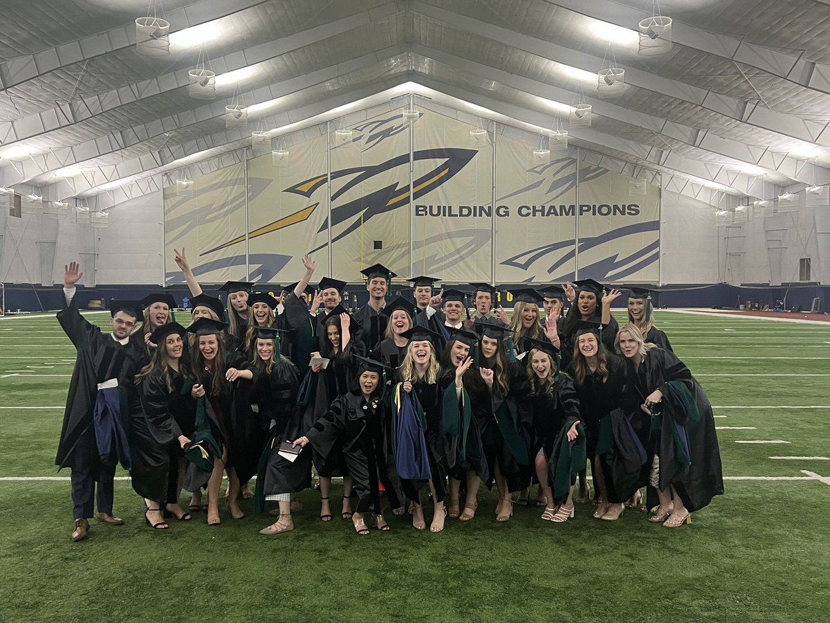 Congrats to the UToledo DPT Class of 2022!!! 🚀🚀🚀 #UToledo22 #FuelingTomorrows