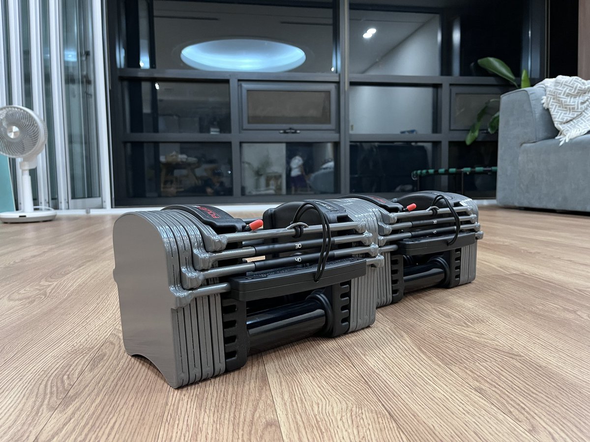 DrSTEPN's tweet photo. bought #powerblocks to be a better person for #STEPN, βcause you @Stepnofficial, deserve betterπ https://t.co/BIn2qUOs0z