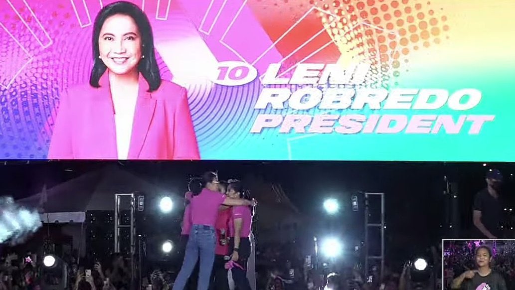 lilyganados's tweet photo. Jusko ibigay niyo po sa amin ang First Family na ito... maawa na po kayo sa Pinas.. 🙏🏼🙏🏼🙏🏼🙏🏼🙏🏼 https://t.co/lyJFitdkRH