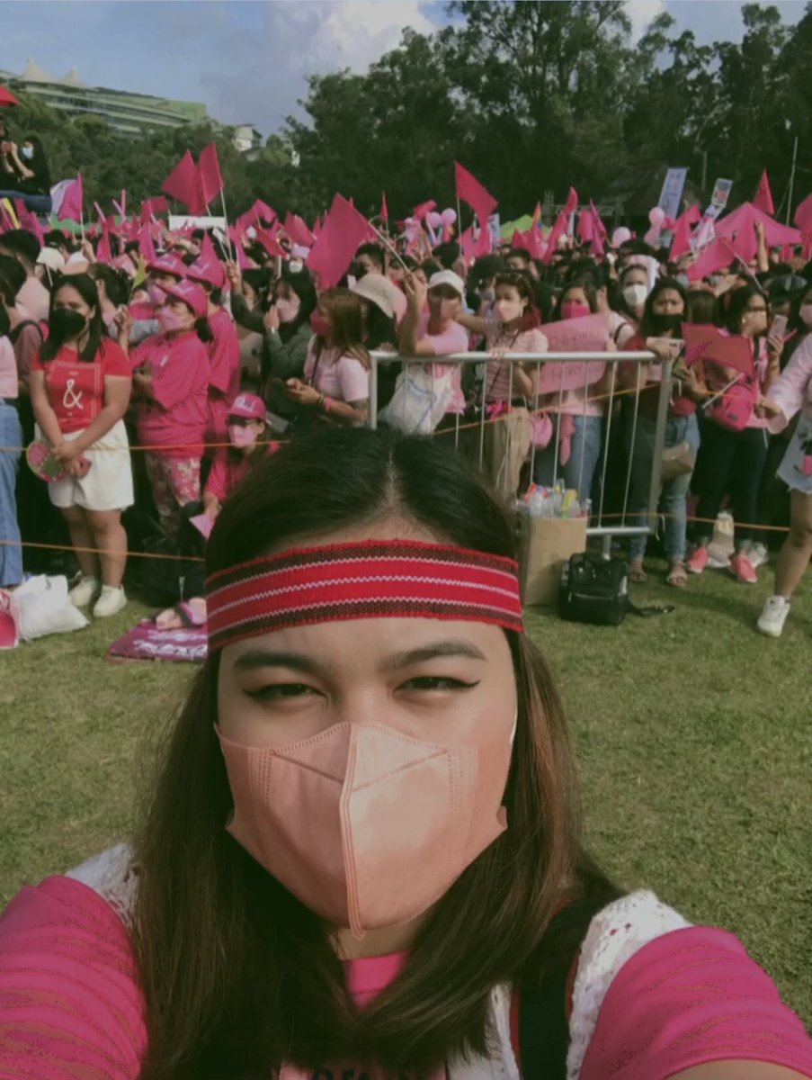 joemariequeen's tweet photo. Ako si Jomay Del Rosario. Ang aking boto ay para sa edukasyon, kalusugan, at karapatan. Ang aking boto ay para kina #LeniKiko! Kasama sina #16Colmenares, #37Labog, at ang  #95KabataanPartylist!

Ipanalo ang taumbayan, ipanalo natin 'to!

💖💙 https://t.co/9SBxJSTOKT