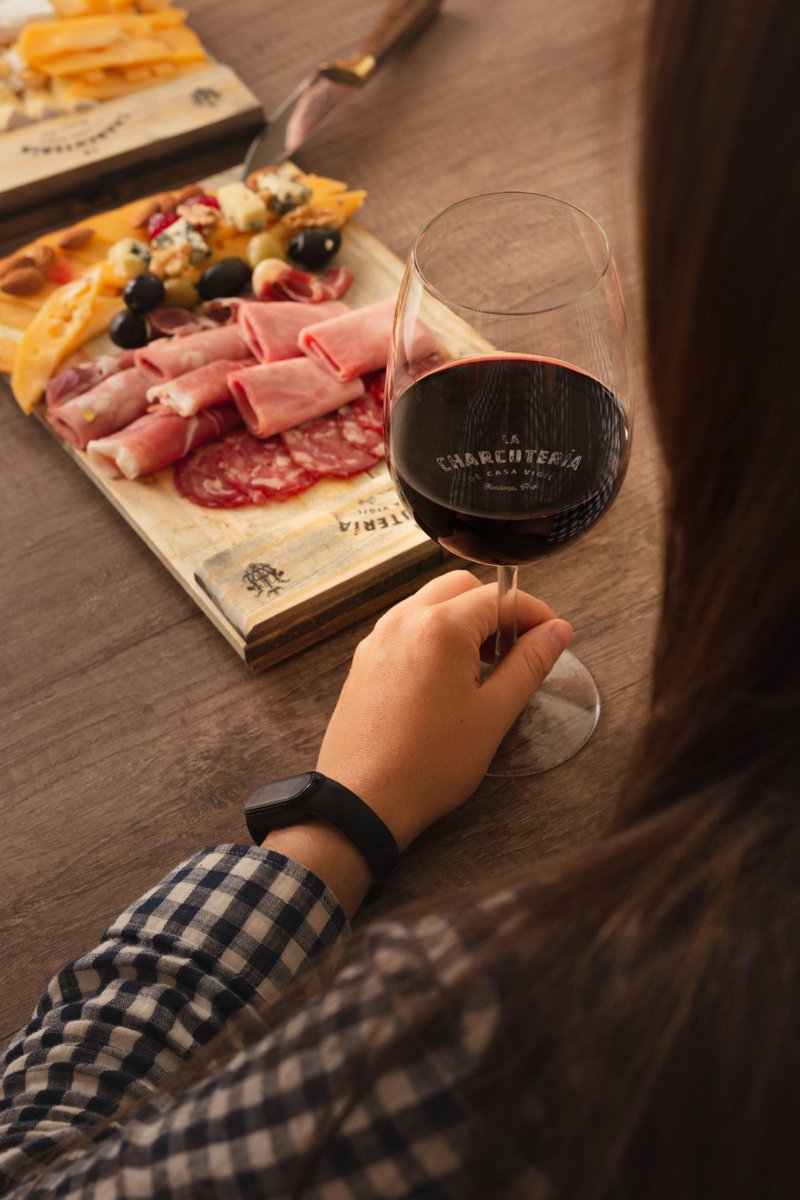 CharcuteriaCABA's tweet photo. FIN DE SEMANA FUTBOLERO ⚽️
Disfruta el partido del club de tus amores ❤️ con #TablaMixta y #Vino de la Casa.
Hacé tu pedido con anticipación
https://t.co/Sq6wzS8dU1
📲 +5491168001764 https://t.co/cXZbFOj1r5