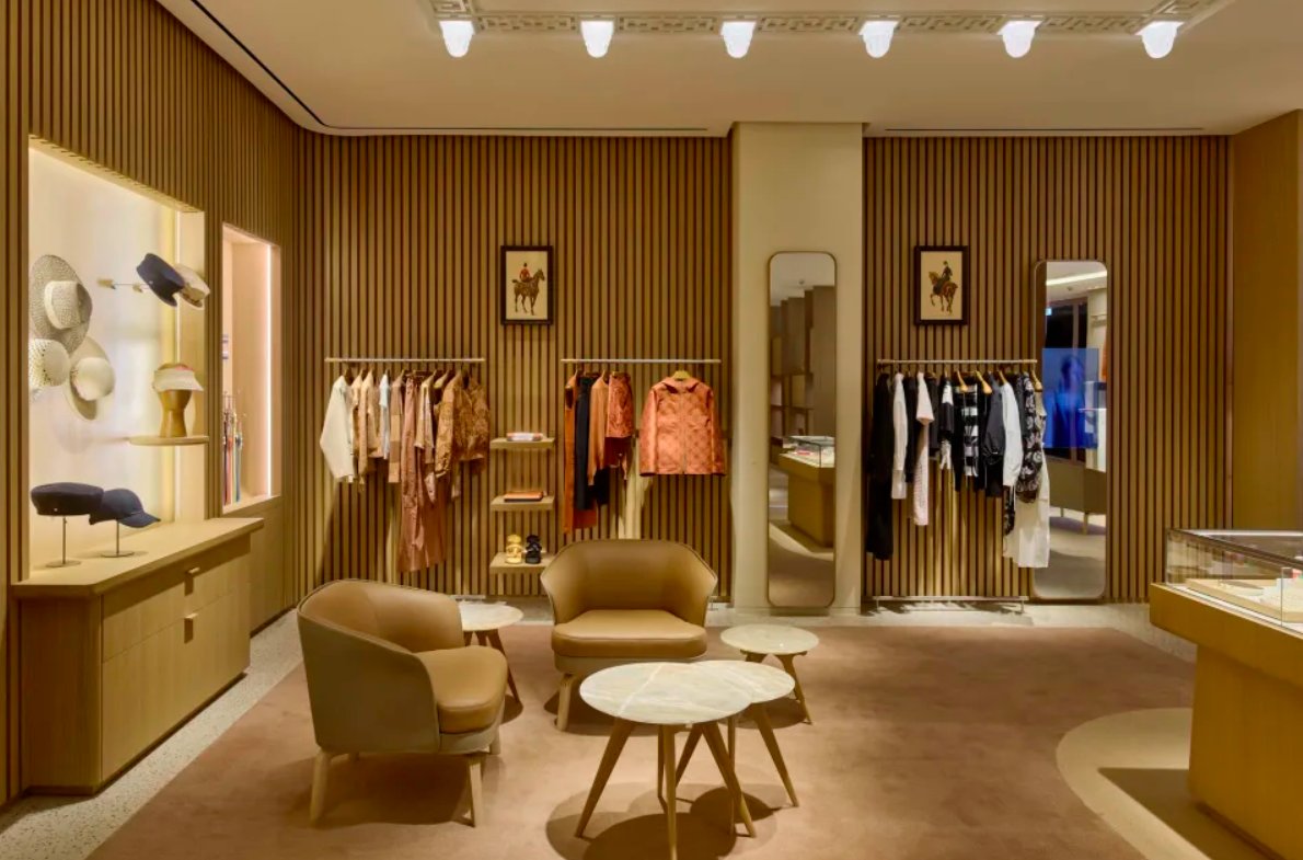 cppluxury's tweet photo. Hermès to open a new store in Austin, Texas, located at South Congress Avenue

https://t.co/J1NTUnAv8q 

#Hermes #HermesAustin #Austin #Texas #luxury #fashion #luxuryboutique #newopening #luxuryaccessories #luxurybags #luxurybusiness #RDAI @Hermes_Paris https://t.co/y7eMRyYMIb
