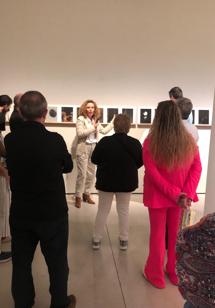 vilacasas's tweet photo. 💥Aquest matí al #MuseuCanFramis s'ha dut a terme una visita guiada a l'exposició #Foradecamp a càrrec de l’artista #IsidreManils i la comissària @NataliaChocarro
🎨I les famílies han gaudit d'un taller familiar: 'Transportem l’art!'
👉Visita l'exposició fins al 15/05! https://t.co/7PiedOwFMn