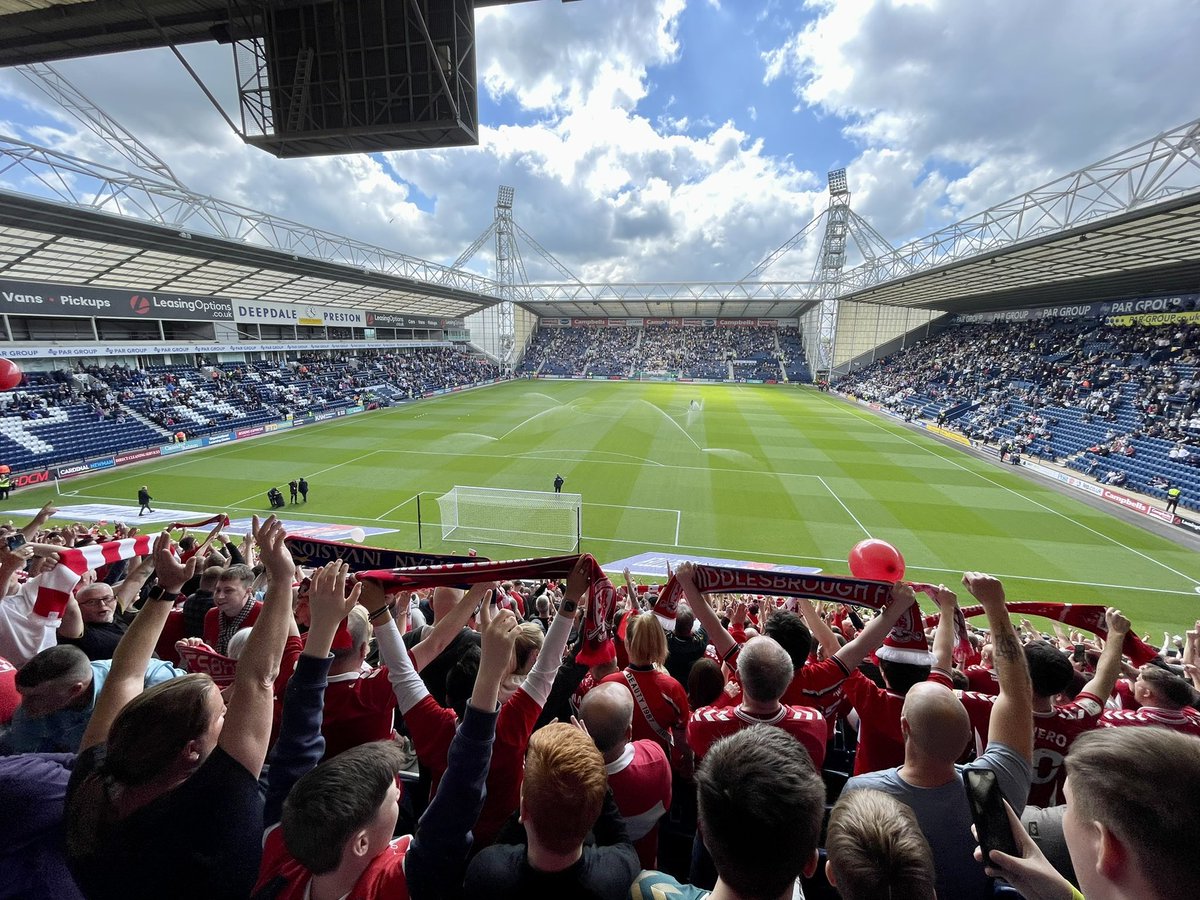 _mstephenson88's tweet image. We may have come up short at the end but Wilder has given us some unforgettable nights. Winning at UTD, beating Spurs, last min winners v Blackpool &amp;amp; Reading. We’ve come back from worse setbacks 

Rest up, save the diesel &amp;amp; go again in August for another year following the lads♥️
