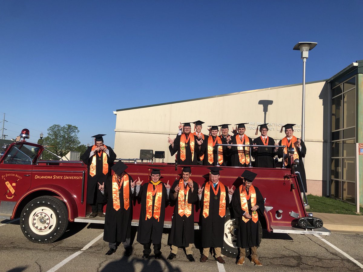 FPSETatOKstate's tweet photo. Congratulations to our #fpset #okstate22 graduates! ππ€ π₯ https://t.co/9raJxQN6pb