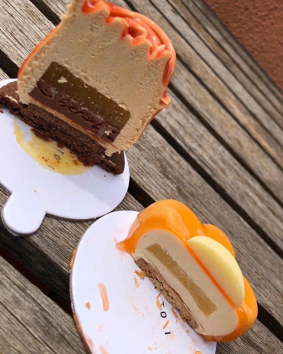 Spring sweet moment!
🌼🌞
.
#sweet #dessert #postres #dulce #yummy #foodies #socdhorta