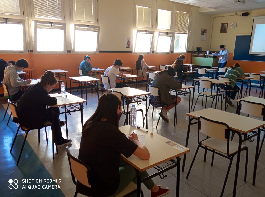 ecatolicmadrid's tweet photo. Nuestro centro examinador #ES291 de @BEDAspain toma velocidad de crucero. Hoy sábado, varios cientos de exámenes de @CambridgeEngSP_ realizados con total normalidad. https://t.co/ptIpH7Sdwv