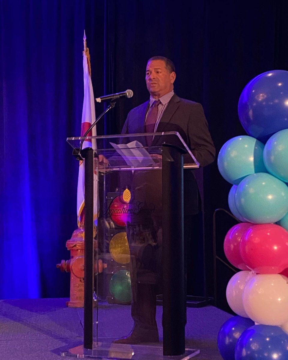 MaribelF2014's tweet photo. What an empowering conference, more than 700 small businesses and entrepreneurs.Thank you to the Broward County Commission, our sponsors, speakers, exhibitors, attendees, county agencies, community partners and our amazing staff &amp; volunteers that made this event a great success! https://t.co/Px3Khq5xpm