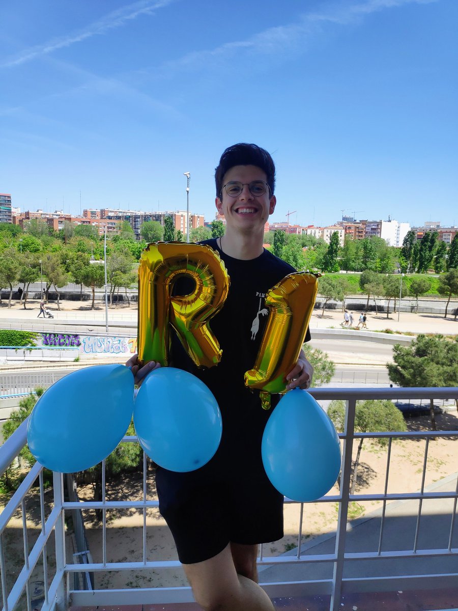 MariaaMora25's tweet photo. ✨Nuevo R1 de Neumología 🫁🫁✨. Ganó seguir al ❤. No puedo estar más orgullosa 💛 https://t.co/VSwO30X1lf
