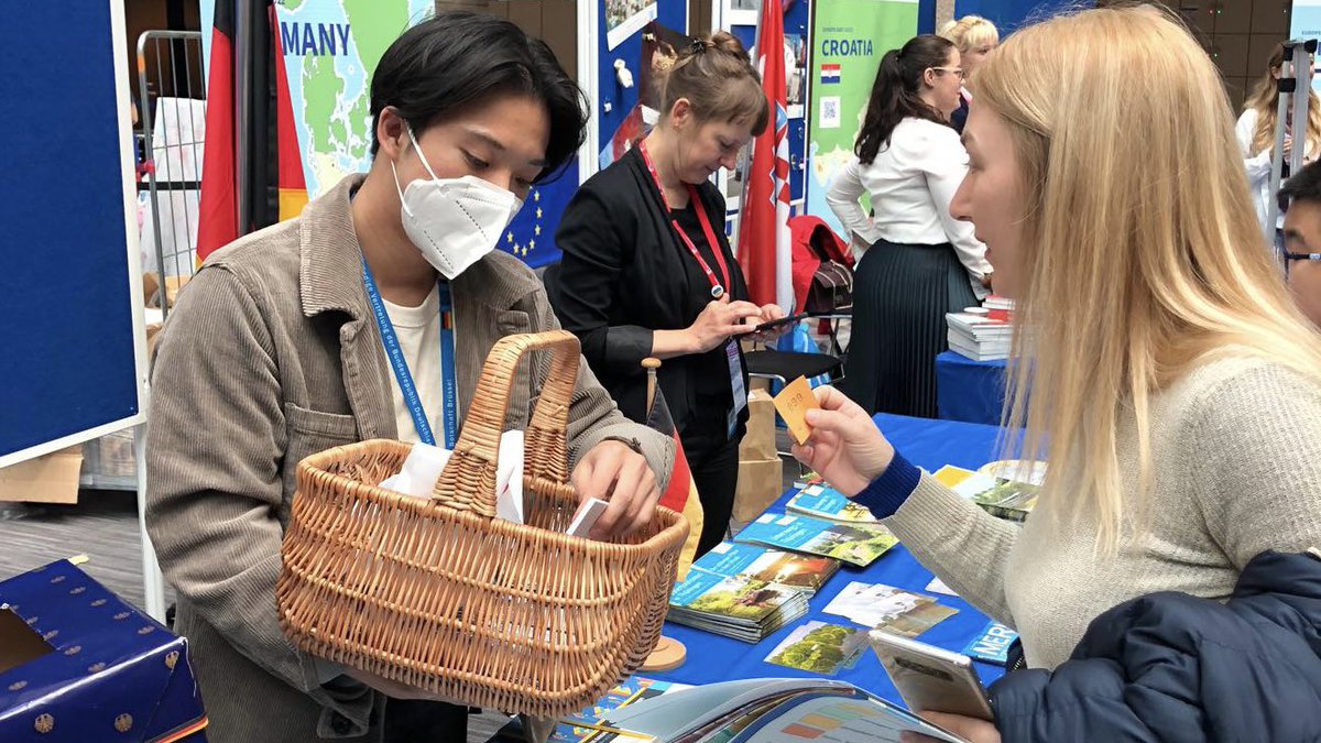 germanyintheeu's tweet photo. Are you in #Brussels? Then it’s not too late to drop by - come and visit our 🇩🇪 stall in the @EUCouncil Justus Lipsius Building until 6pm today and celebrate 🇪🇺💛💙#EuropeDay2022 with us, our EU Council colleagues & fellow Perm Rep teams. #EUOpenDays. https://t.co/DqlkM5PNRj
