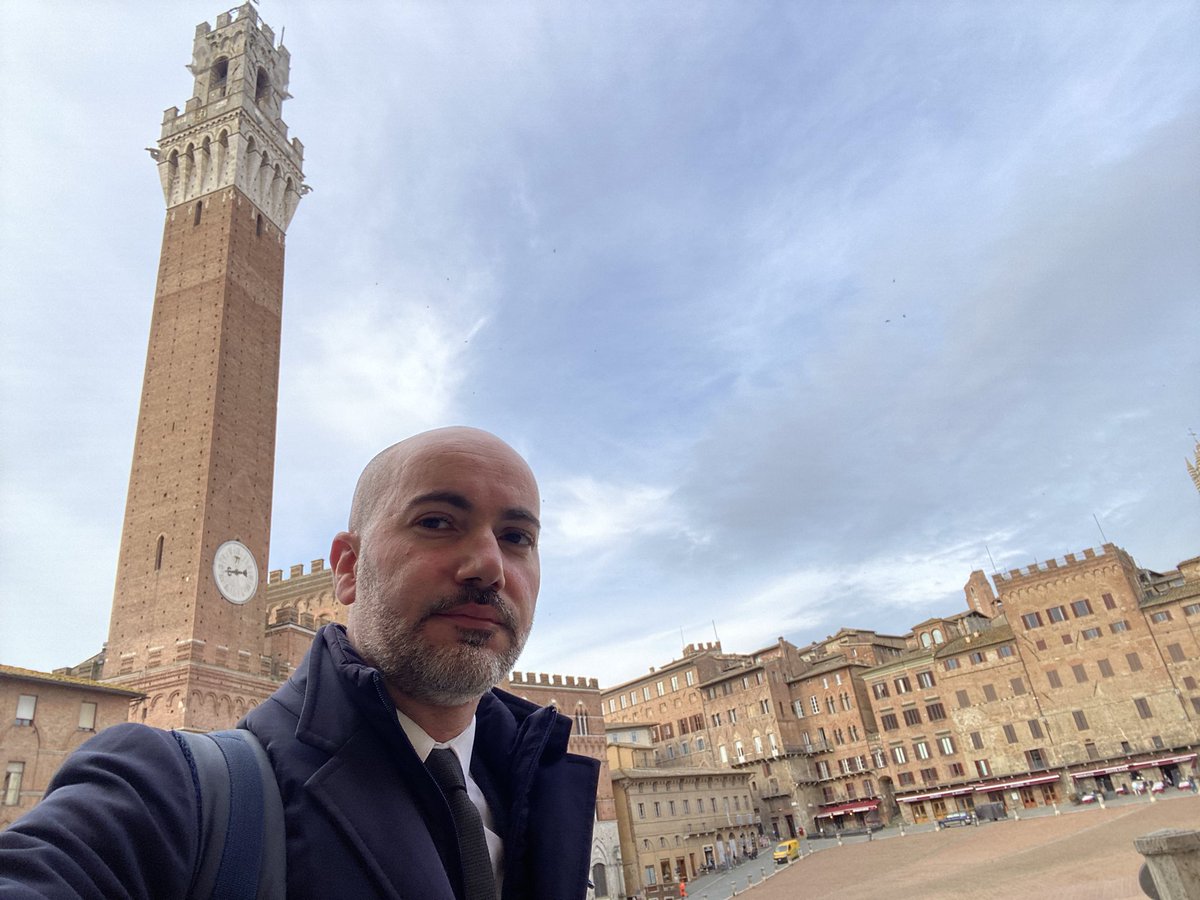 QuirinoPicone's tweet photo. #Storia,#Cultura,#Tecnologia, #Innovazione e #WebMarketing.
Grazie all’Università degli Studi di Siena @unisiena per aver consentito la mia testimonianza,frutto di studio, lavoro ed esperienza presso l’Università Suor Orsola Benincasa @UNISOBNapoli nel corso degli ultimi 21 anni. https://t.co/KvguRxTmx2