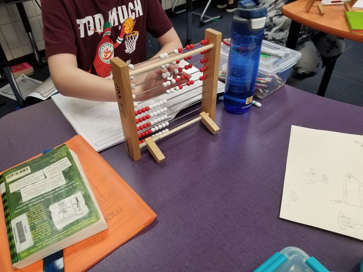 HenDaniel2's tweet photo. Grade 4 Ss using an abacus to perform basic calculations like addition, multiplication, subtraction, and division. This is one of the most effective methods for young learners to do mental math. @riverwestpark https://t.co/SbuKtJetXN