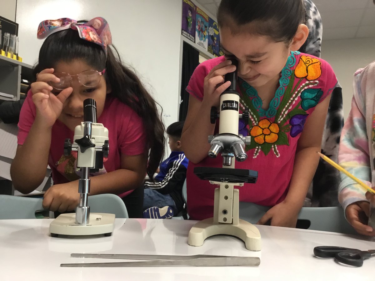Javier_Montiel1's tweet photo. This week, we finished doing our #ExoLab-10 ground trials. We had a great experience doing this aerospace research and now we are working on data processing and creating presentations #edtech #BISDpride https://t.co/5820AJVbTq