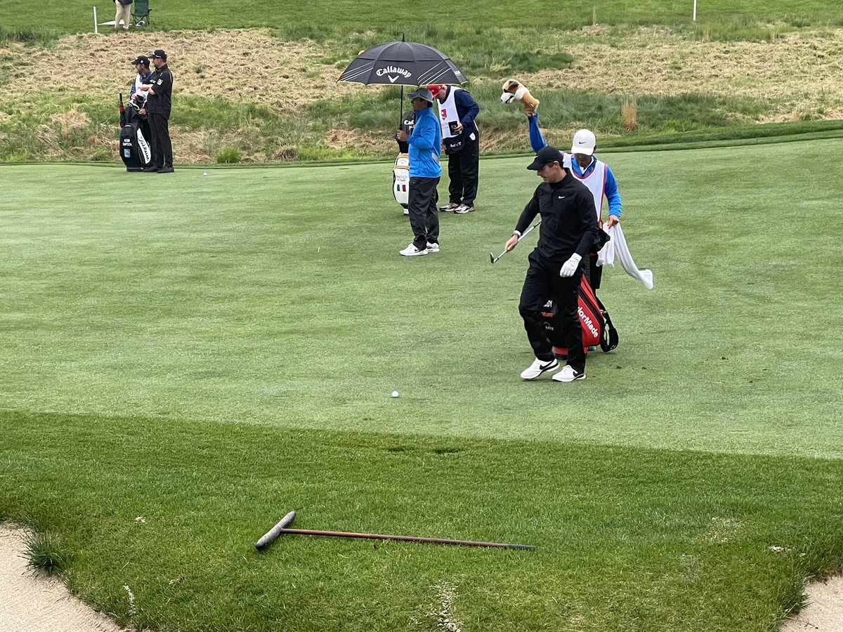 micheauxFitz's tweet photo. What a great (but wet) day at the @WellsFargoGolf Championship yesterday. Got to see amazing talent from these pros and more. https://t.co/UgKP0mTPZ2