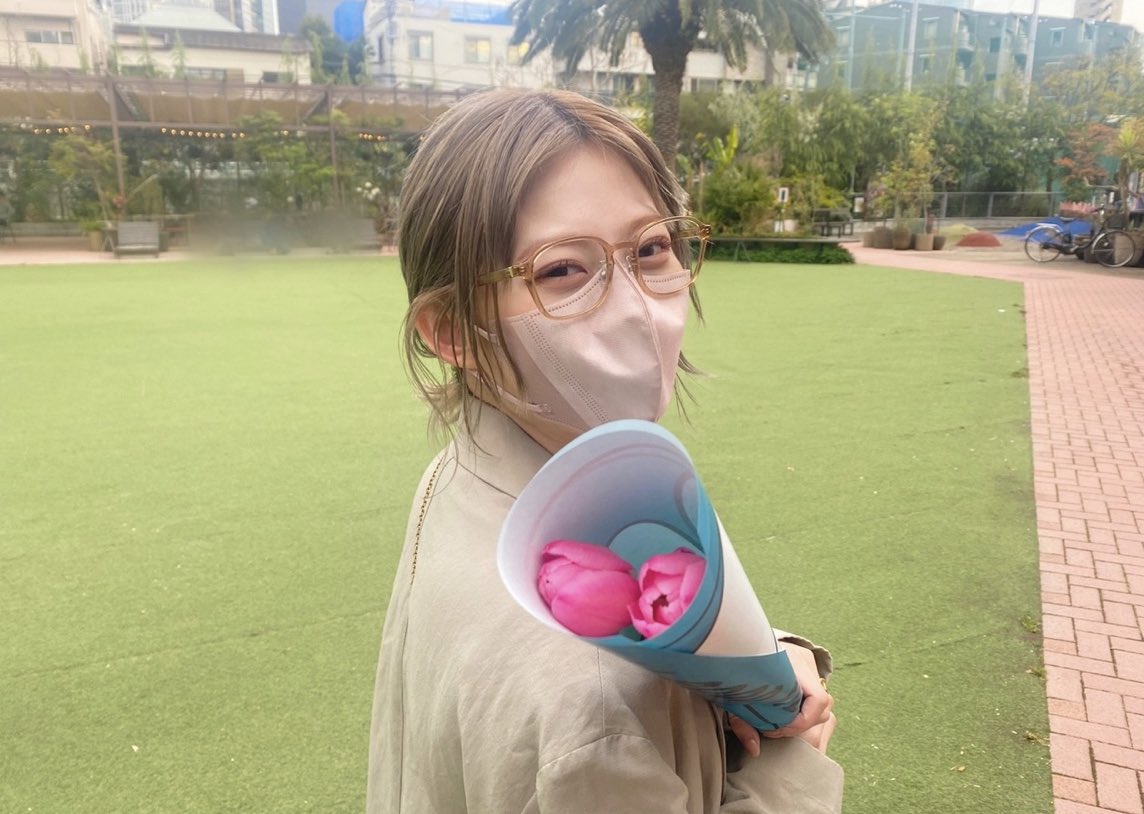 shikamaroonHNT's tweet photo. #meiblog
#meilike
写真たくさんありがとう〜〜!!!
めいちゃんの私服可愛いし大人っぽくて自分に似合うものが分かってるよね(^^)
久美さんとの写真日常を見てる感じで好き笑😂😂
meilogも楽しみ!✨ https://t.co/vqovVyYAkd