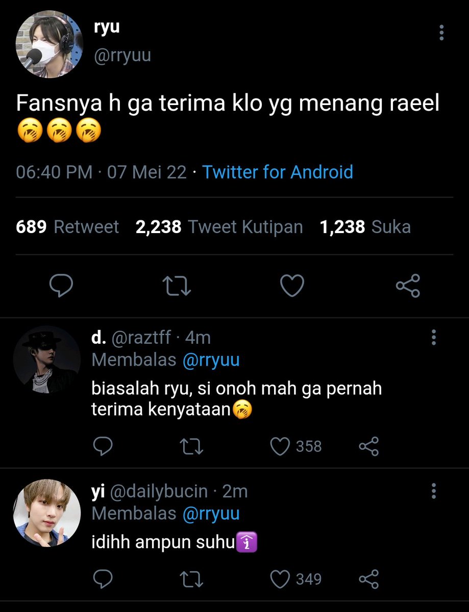 dongrenlv's tweet photo. hyuckren four tweets au

; waduh keciduk https://t.co/Kg8fQNMjwo