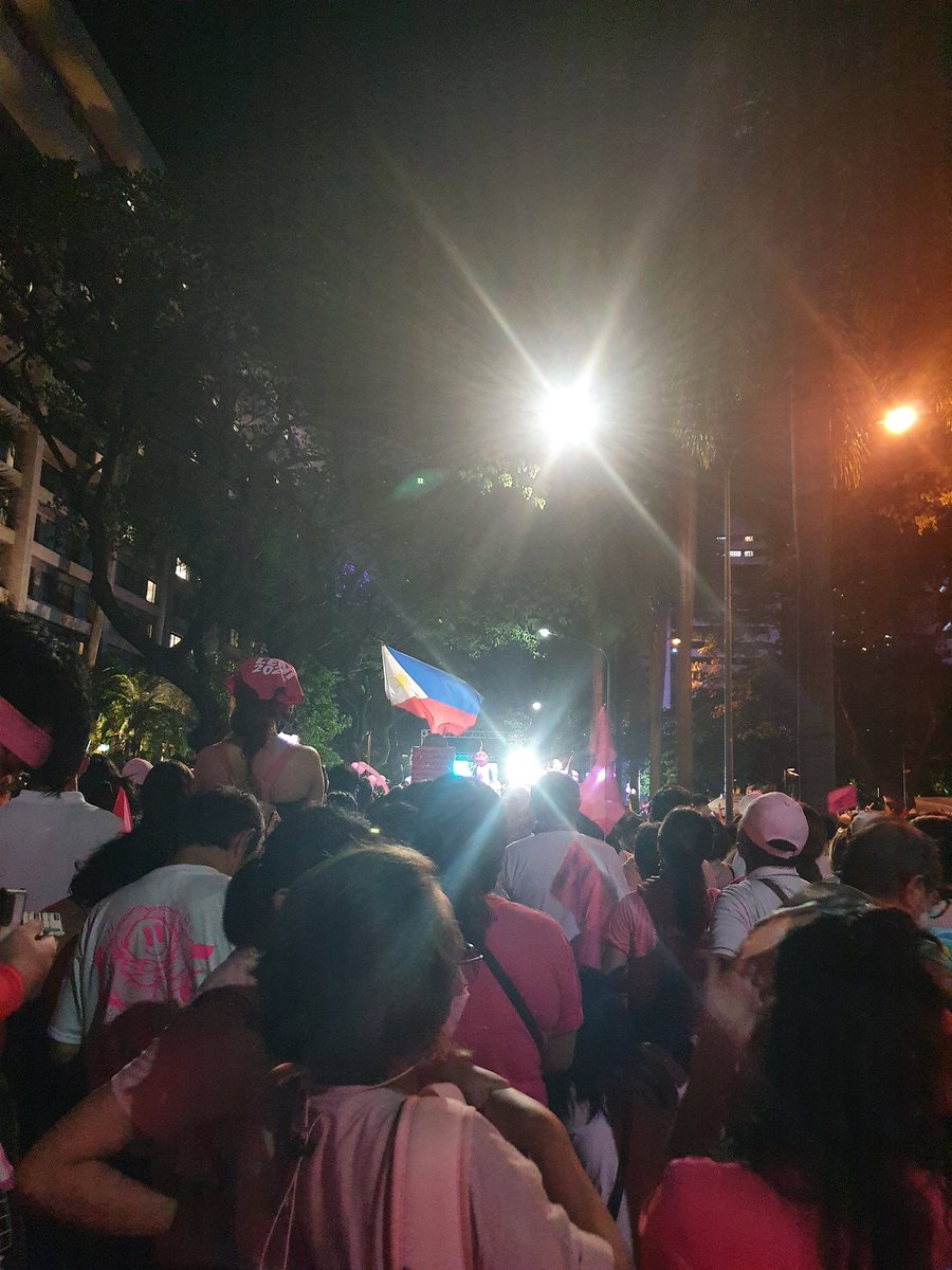 ahyoewhokares's tweet photo. 🌸🌸🌸

#OnePinkMarch
#MakatiIsPink
#LeniKiko2022 https://t.co/VBhpgW4kpI