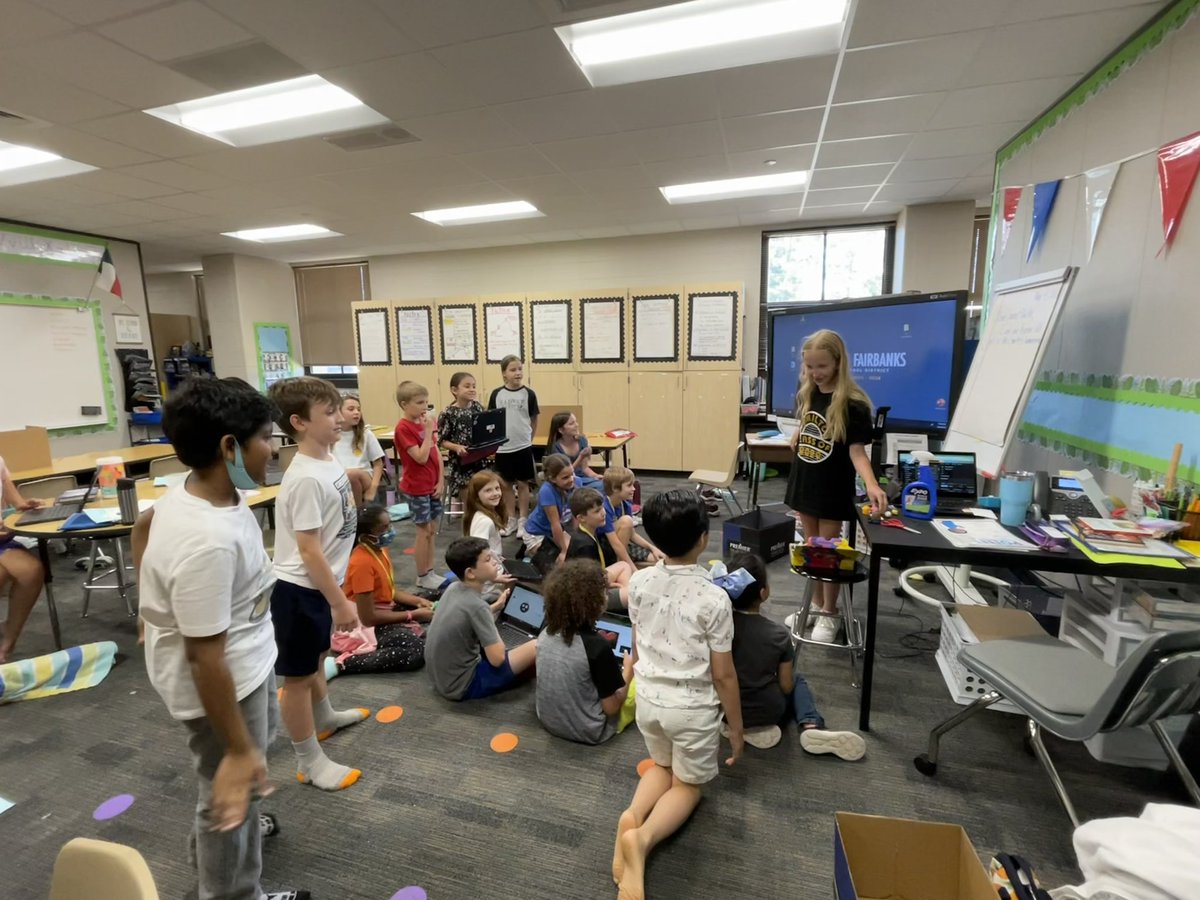 HESPrejeanPack's tweet photo. Shout out to these incredibly talented 5th graders @Wells5thgrade for sharing their claymation tips and tricks with my 3rd graders. #CFISDcreative They did a fantastic job teaching, and my students can’t wait to start on their very own. @Hamilton_Lions @CFISDEdTech https://t.co/xRhveFcYF9