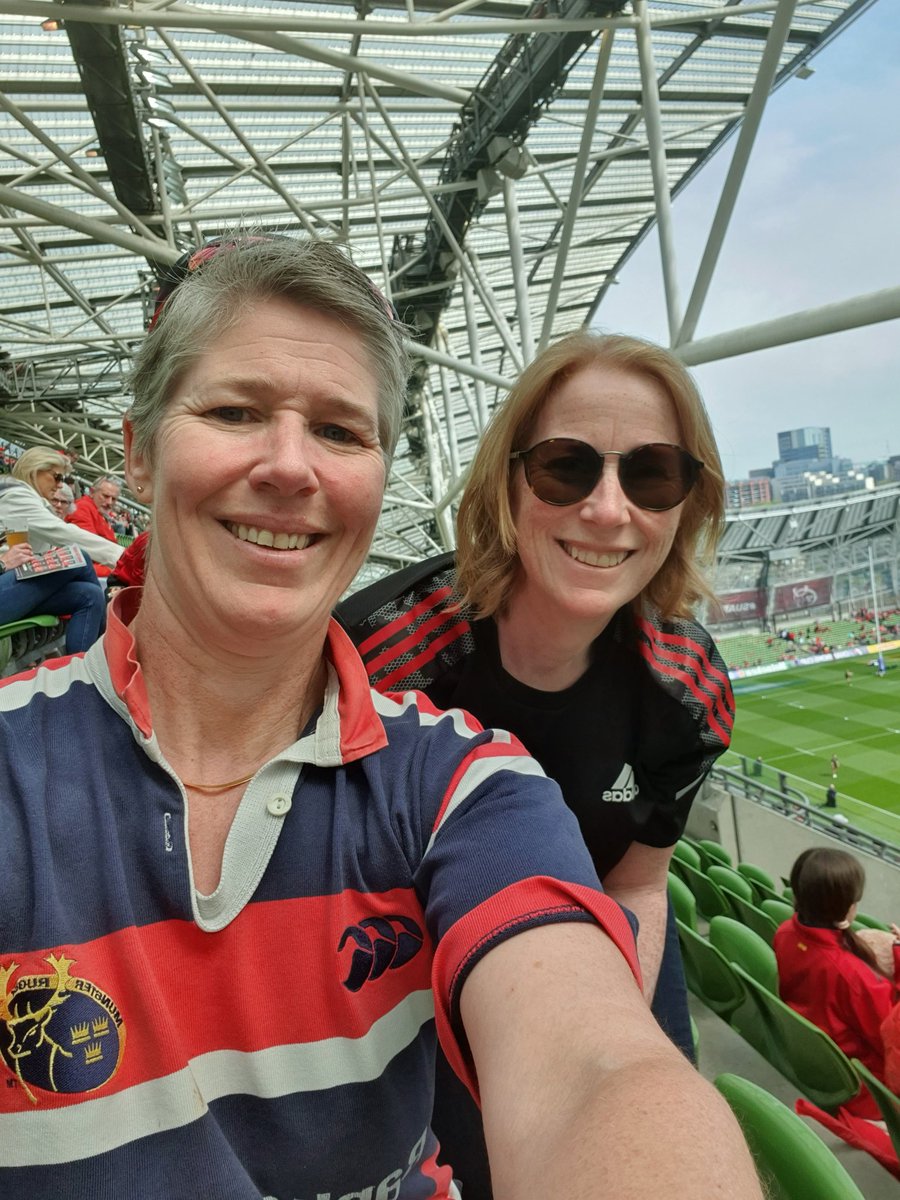 2cliona's tweet photo. Come on Munster 💪💪#munvtou #munsterrugbyselfie https://t.co/jf2qO9UZCl